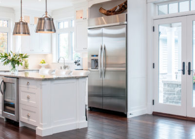 Kingston White Lacquer Kitchen by Countrywide Kitchens